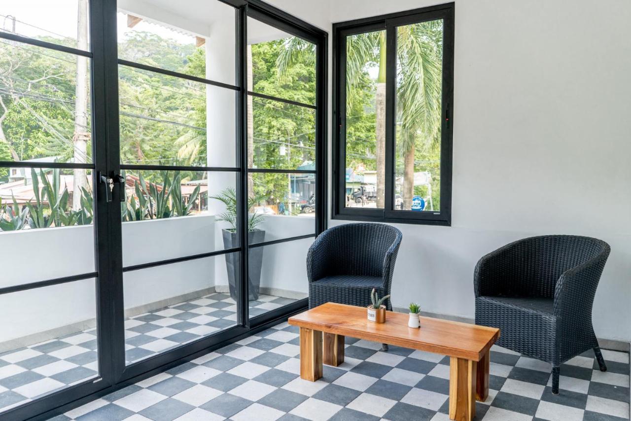 Plaza Royal Apartments Playa Santa Teresa  Exterior photo